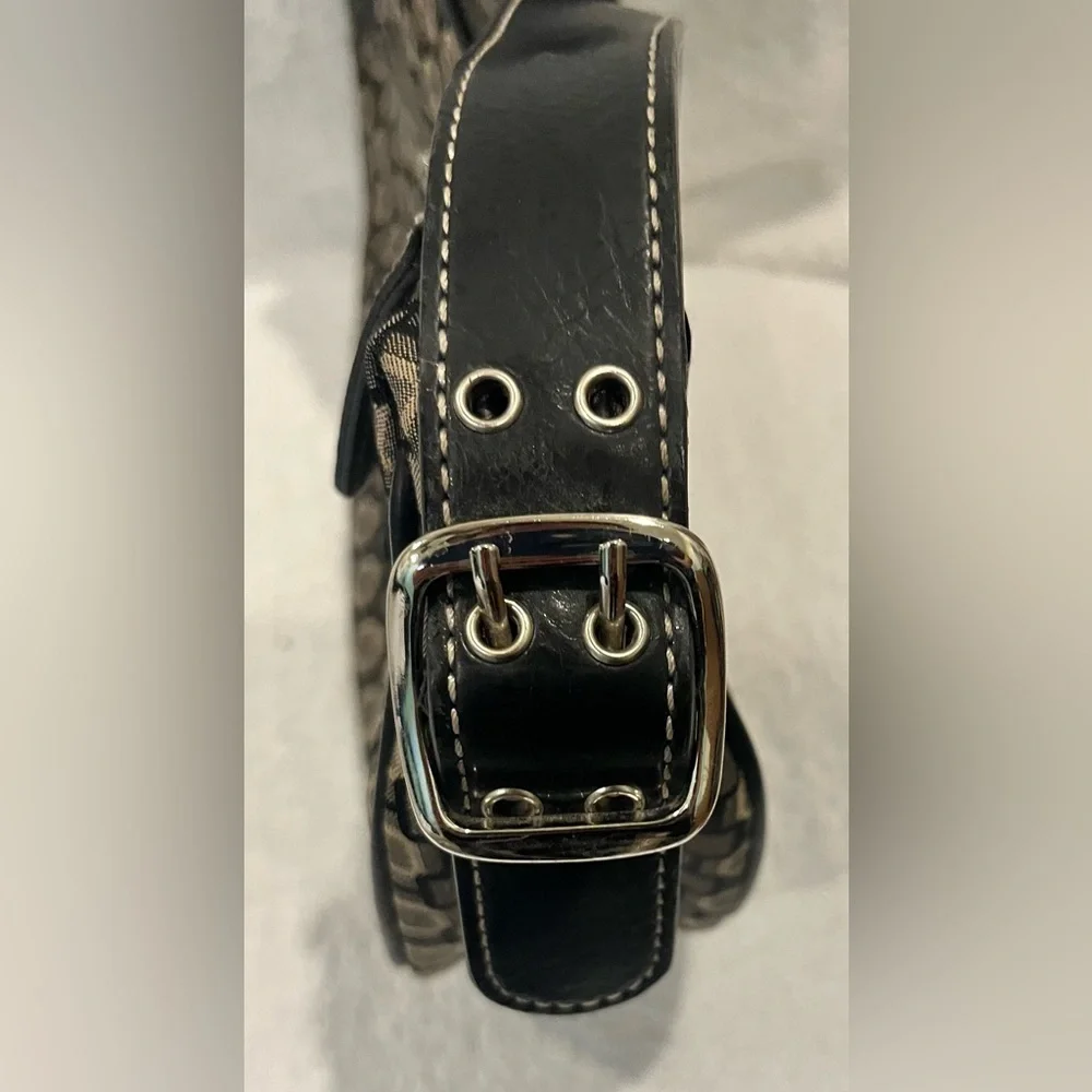 Cute nine West hobo bag